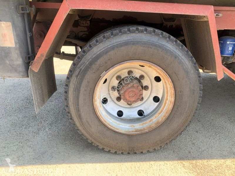 Camion Iveco 130E18