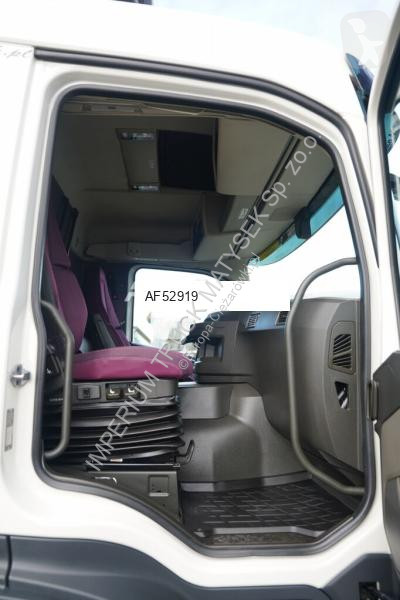 شاحنة Volvo / PRZYCZEPA / CHŁODNIA - 6,8 M /...