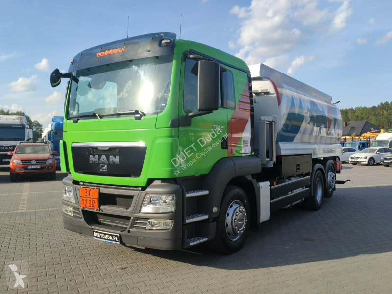 Lastbil MAN TGA 26.400 Autocysterna z...