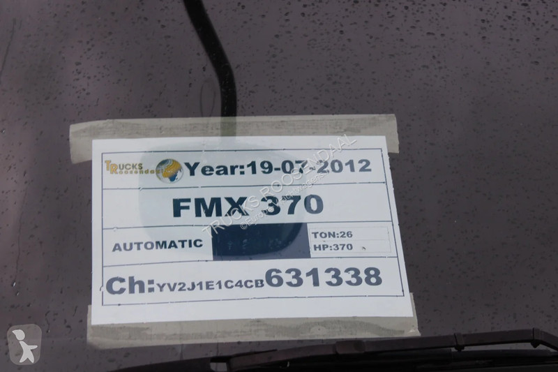 Lastbil Volvo FMX 370 + EURO 5 + CARRIER + meat...