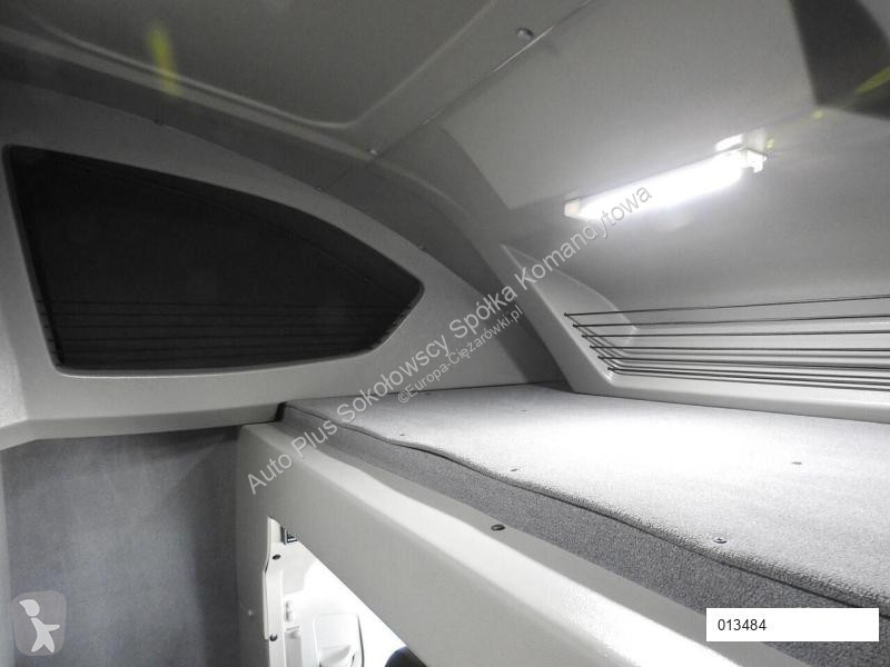 Autoutilitară Volkswagen CRAFTER PLANDEKA 10...