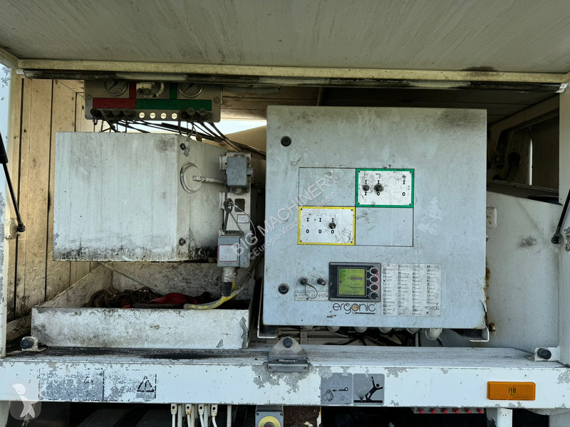 Camion Mercedes 2632 6x4 with Putzmeister BSF...
