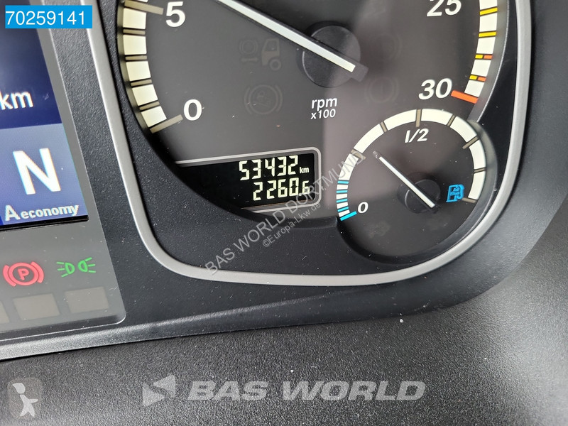 Camion Mercedes 816 4X2 7.49t Thermoking B-100...