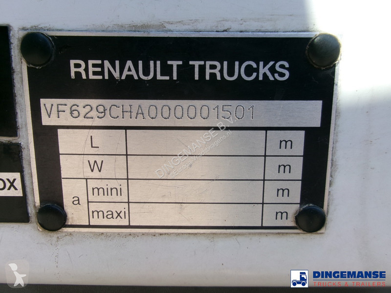 Camion Renault 310 6x2 fuel tank 19 m3 / 5 comp...