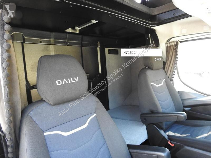 Camion Iveco DAILY 70C18 KONTENER WINDA 14...