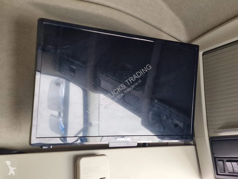Kamion Volvo 13540 Globetrotter 6x4 - HMF 1920K...