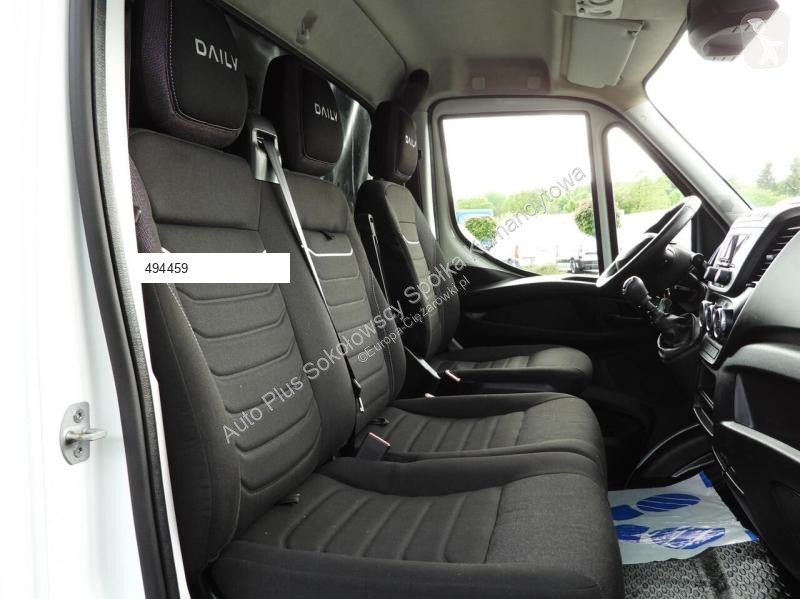 Véhicule utilitaire Iveco DAILY 35S18 PLANDEKA...