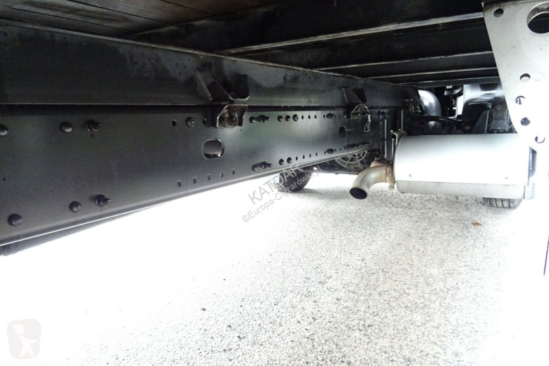 Camion MAN TGL12.220 Euro 5 kontener 19 palet...