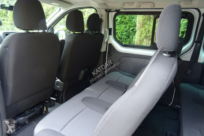 Véhicule utilitaire Renault TRAFIC L2H1 2.0dci...
