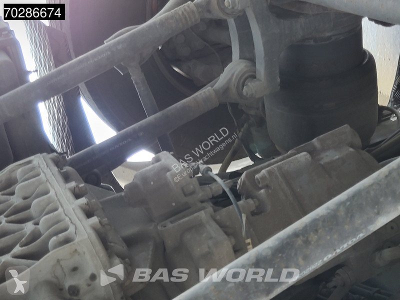 Vrachtwagen Volvo 650 8X2 HMF 7020K-RCS Crane +...