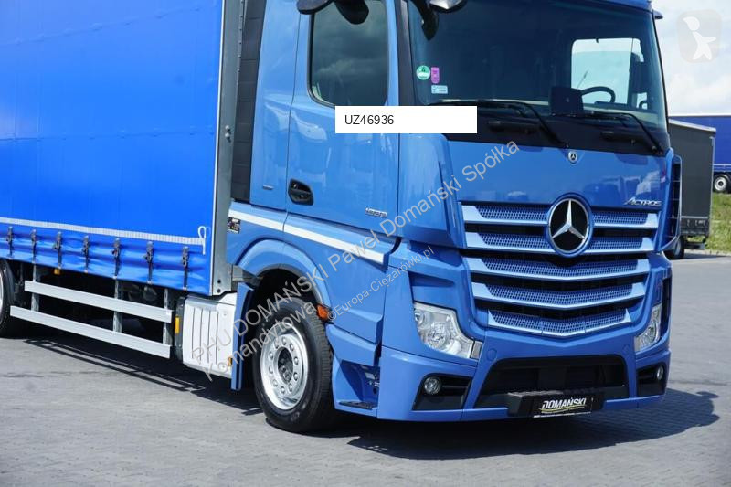 Kamion s návěsem Mercedes / TANDEM