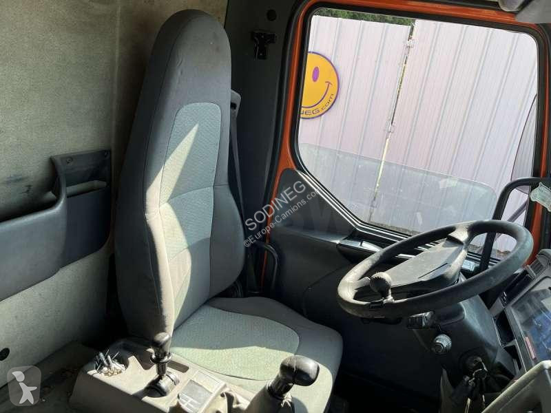 Kamion Renault  MIDLUM 180 DCI