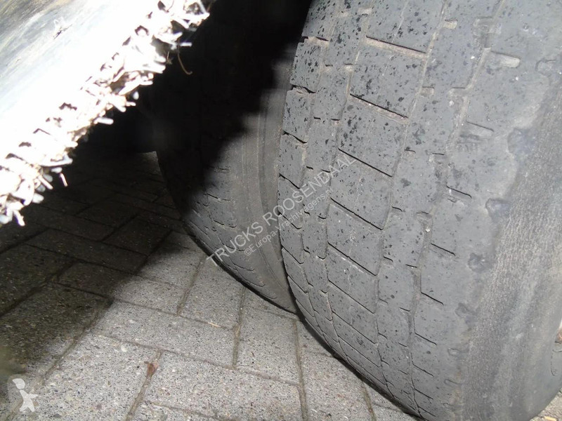 شاحنة Mercedes 2633 + 6x2 + euro 5 + manual