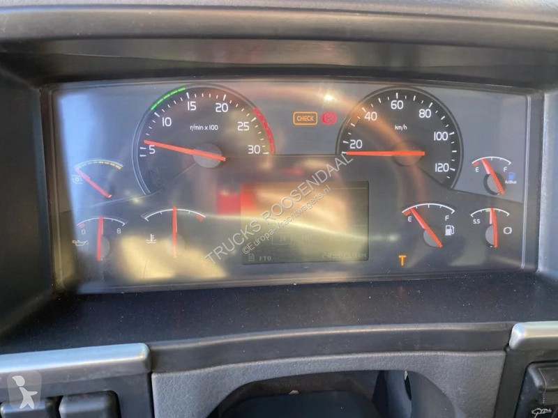 شاحنة Volvo 370 + Euro 5 + Palfinger Z-Q170...