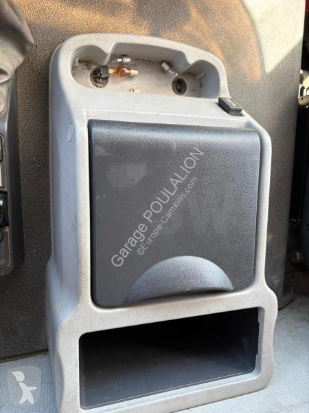 شاحنة Renault CIT. MAGYAR CARB LEG 15000L 5...