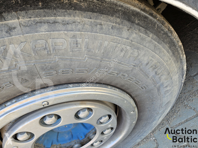 Betonárske zariadenie Volvo 480 8X4