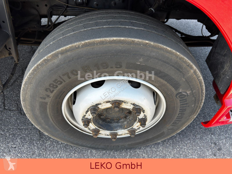 شاحنة DAF 210 FA  Fleischhacken ( MEAT )