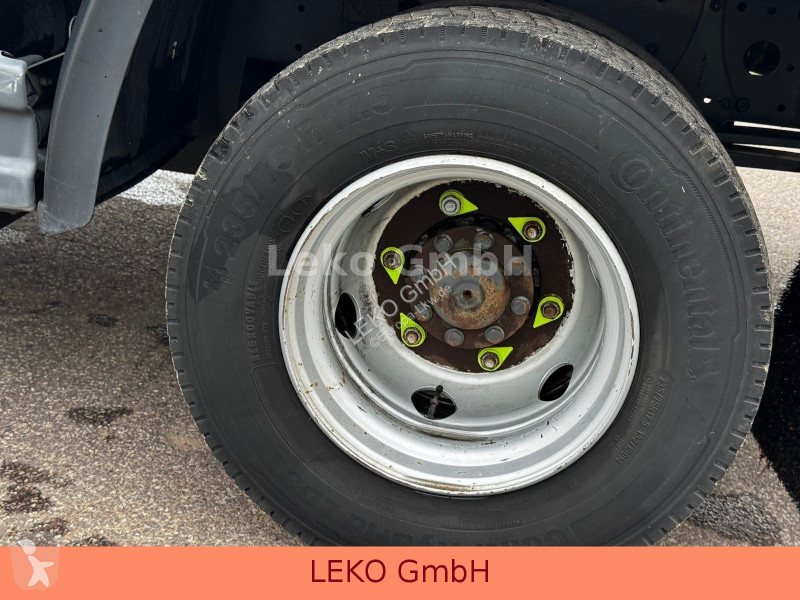 Kamion Mercedes 816 Mit Carrier Sp 750