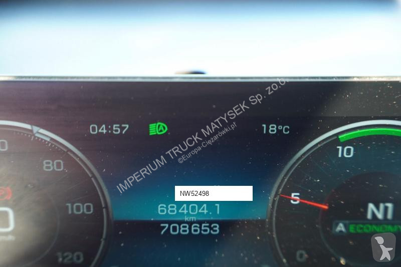 Грузовик Mercedes 2545