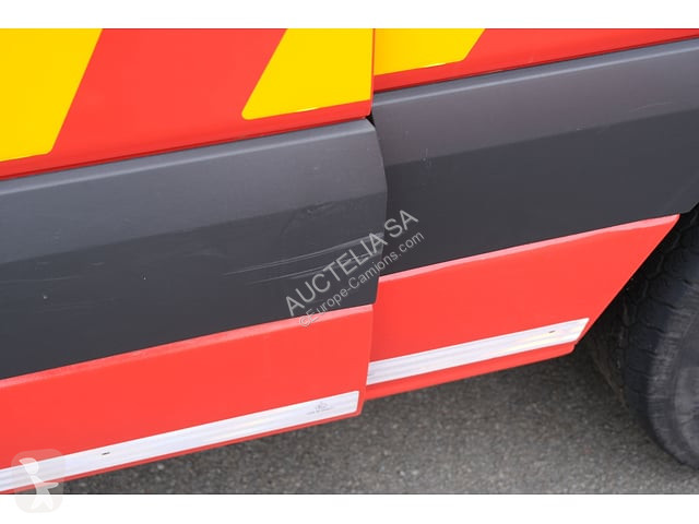 شاحنة Mercedes 318 CDI-D