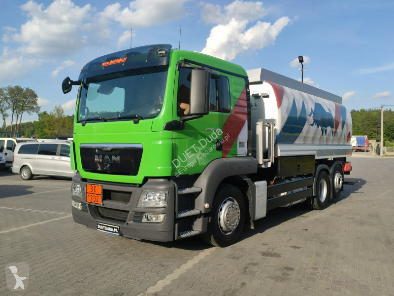 Lastbil MAN TGA 26.400 Autocysterna z...