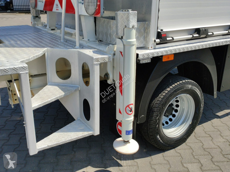 Camion Iveco Volkswagen Crafter 4x4 Zwyżka 21m...