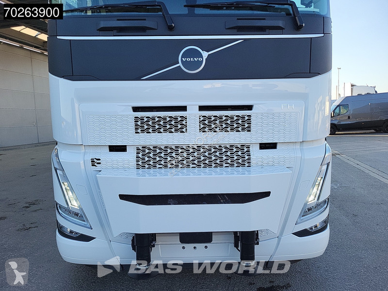 Camion Volvo 500 8X2 Palfinger PK110002 SH...