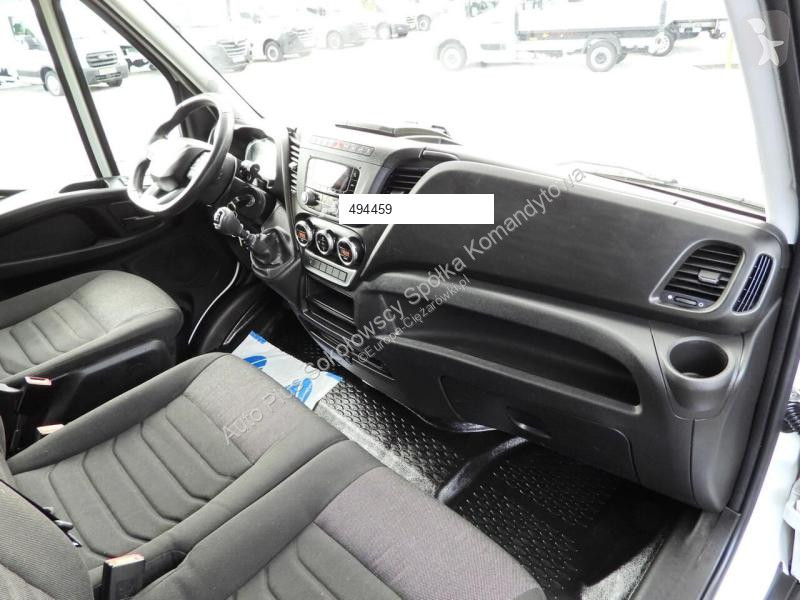 Véhicule utilitaire Iveco DAILY 35S18 PLANDEKA...