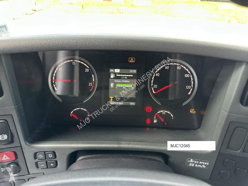 Kamion Scania P320 RETARDER - CLOSED BOX 8m25 x...