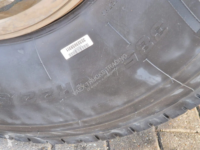 Camion Volvo 16700 Globetrotter 6x2*4 -...