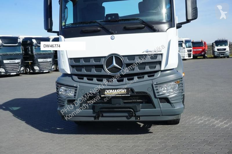 Camión Mercedes 228 E – 4