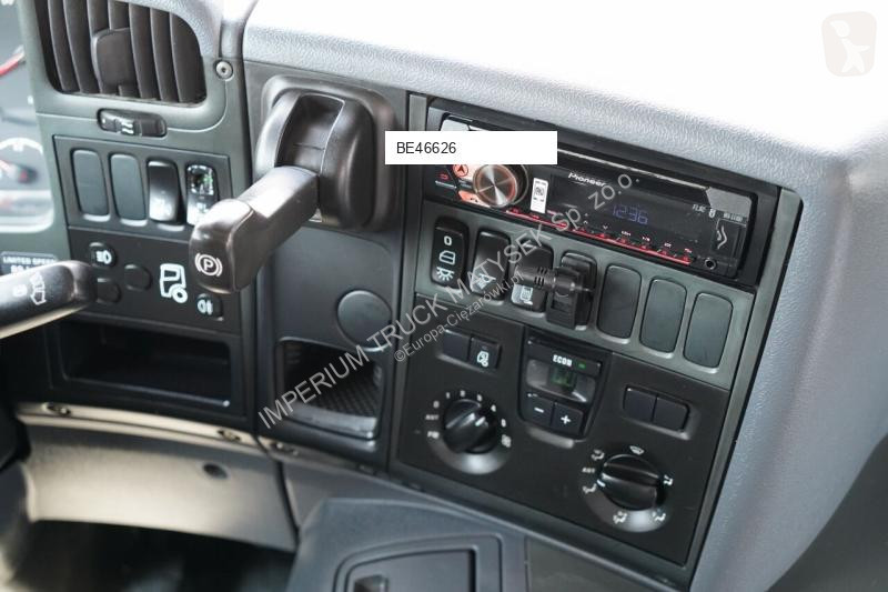 Camion Scania HIAB 211 E-6 HIDUO
