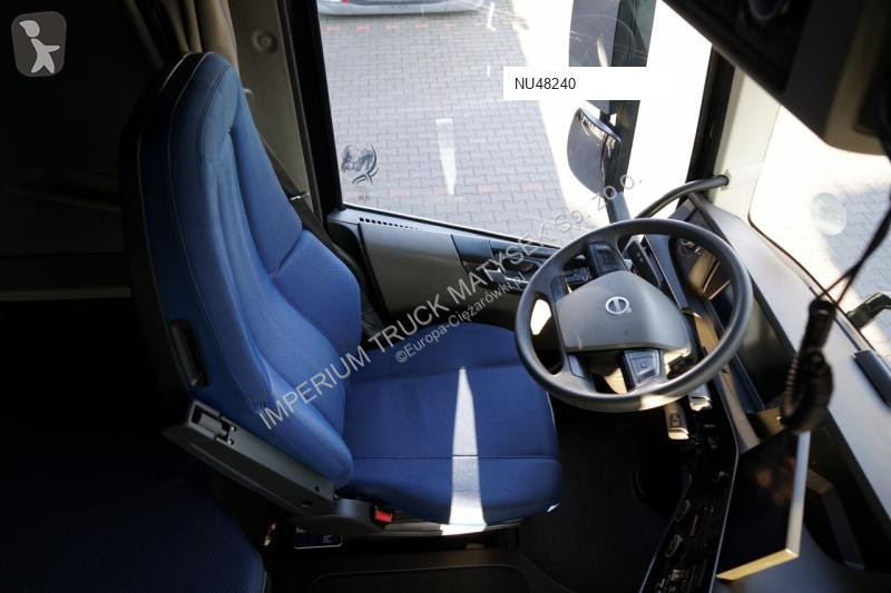 شاحنة مقطورة Volvo FH 460