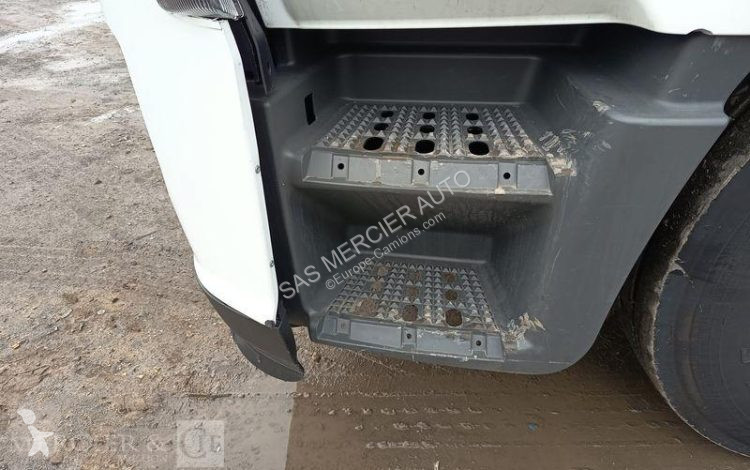 شاحنة Iveco