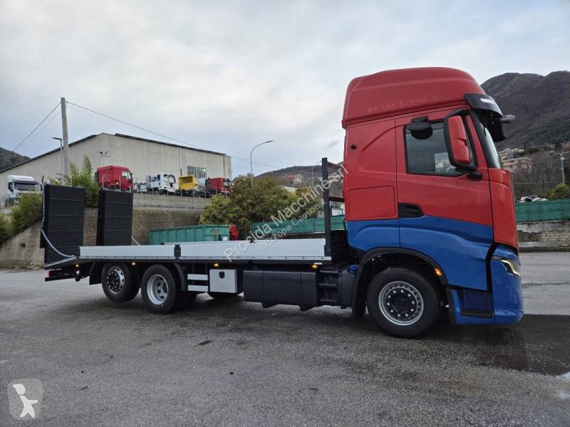 شاحنة Iveco
