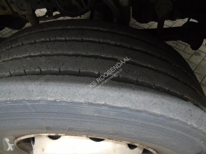 شاحنة Mercedes 2633 + 6x2 + euro 5 + manual
