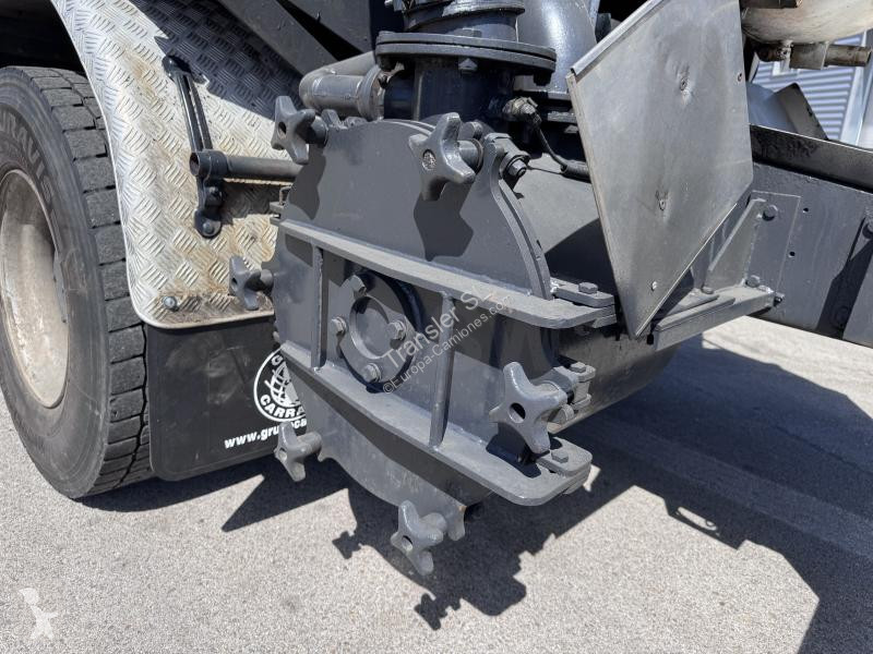 شاحنة Iveco MP410E 42H
