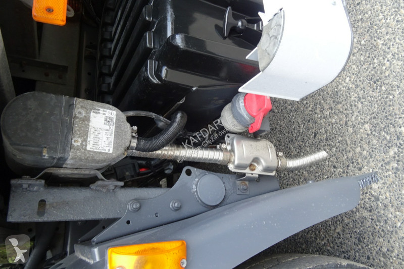 Camión DAF LF 210 euro 6 kontener...