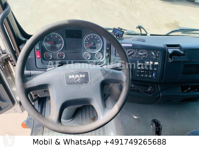 شاحنة MAN 12.240 BL...
