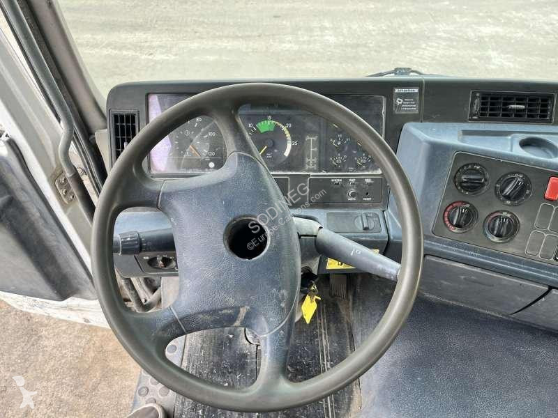 شاحنة Mercedes ACTROS