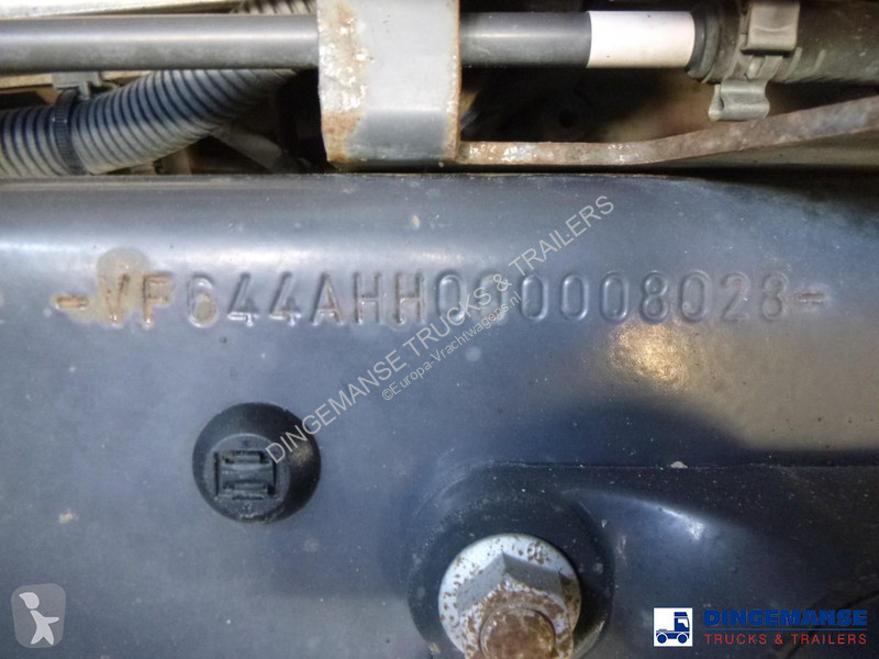 شاحنة Renault 270 4x2 fuel tank 13.7 m3 / 4 comp