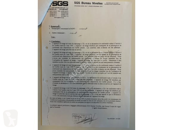 Vrachtwagen Mercedes 3340