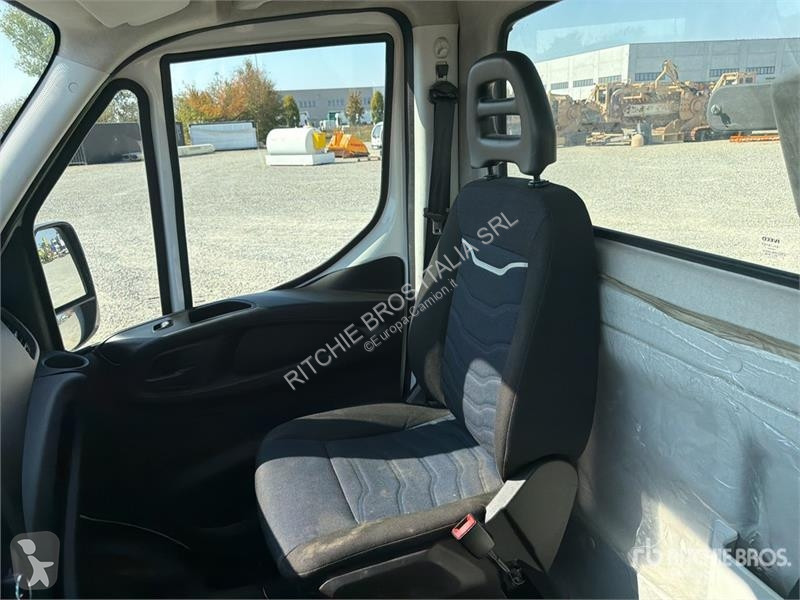 Camion Iveco 19-8,5 HQ 19 m on Iveco 35-140...