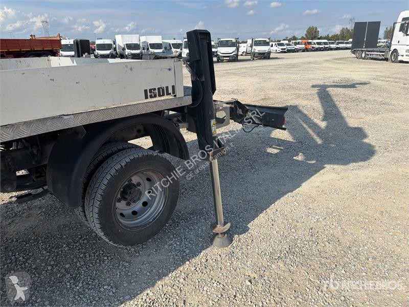 Camion Nissan PNT205 20 m on Nissan NT400...