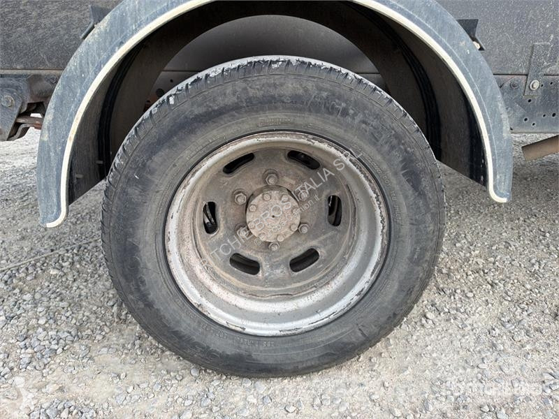 Грузовик Iveco 35A Dump Truck