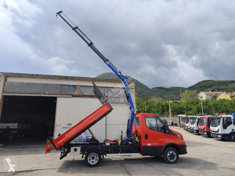 Véhicule utilitaire Iveco 35C14