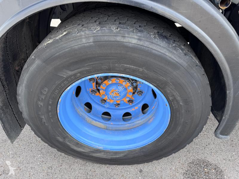 Camion Iveco  ML-180 E28