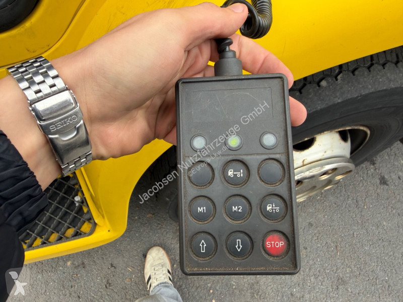 Kamion Iveco ML150E28, Omars Schiebeplateau,...