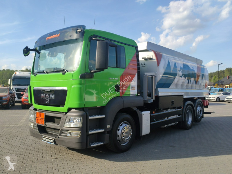 Lastbil MAN TGA 26.400 Autocysterna z...