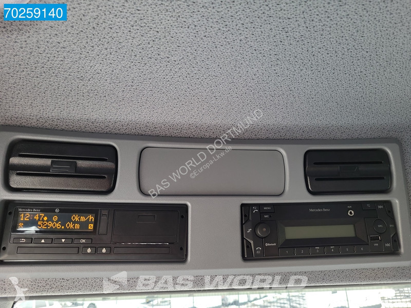 Camion Mercedes 816 4X2 7.49t Thermoking B-100...